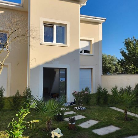 Mir Chambre 2 Apartment Athis Mons Bagian luar foto