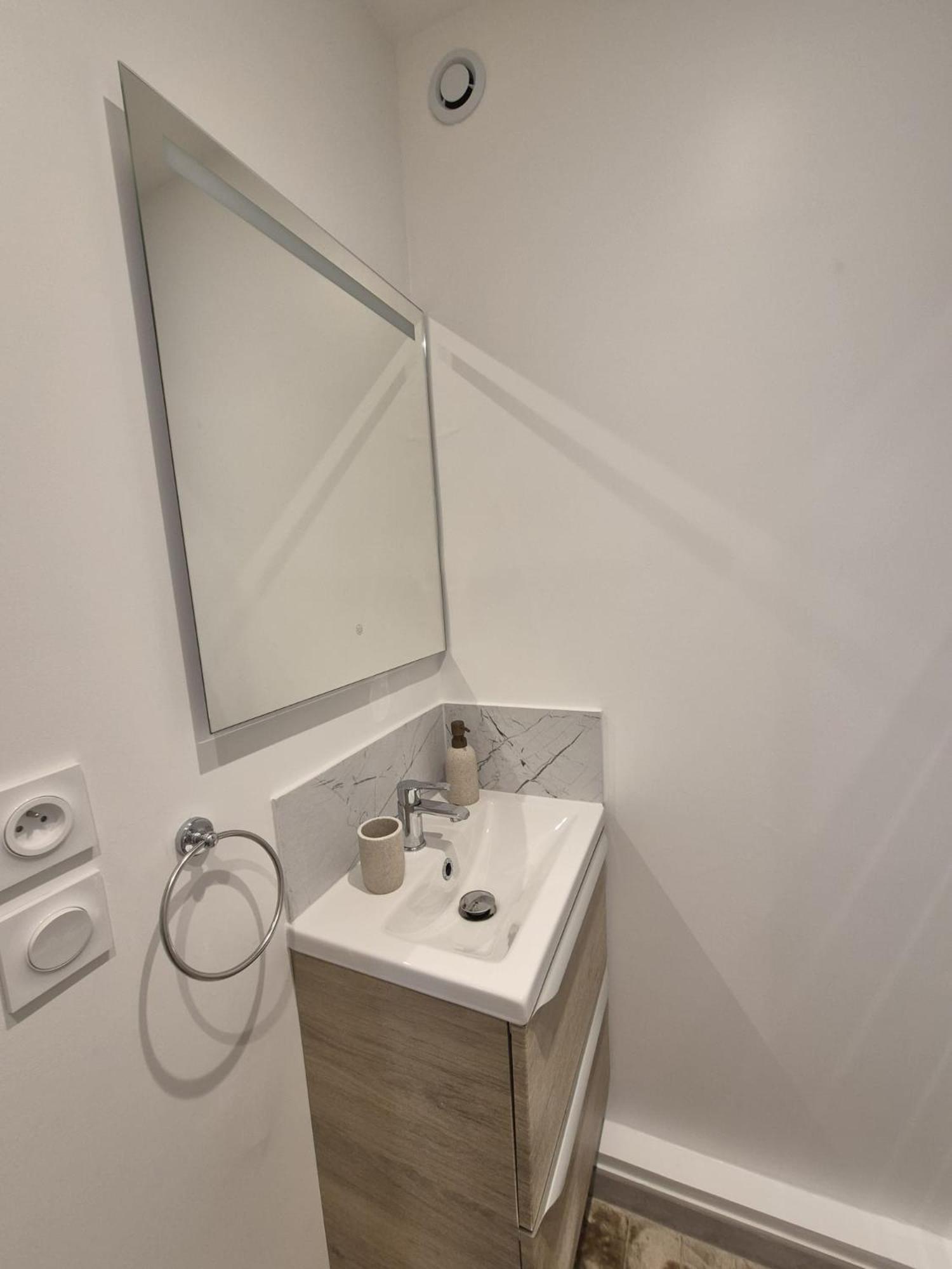 Mir Chambre 2 Apartment Athis Mons Bagian luar foto
